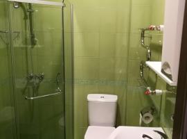 Hotel Photo: Уютные Апартаменты в центре Перми