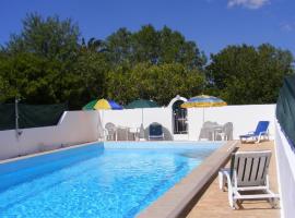 Hotel Photo: Vila Rose - Porto Carro