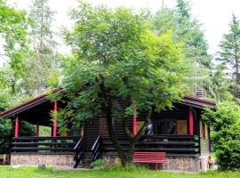 होटल की एक तस्वीर: Autentico chalet con parco privato vicino Udine