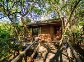Gooderson Bushlands Game Lodge, hotel in Hluhluwe