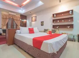 RedDoorz Syariah near Margahayu Raya