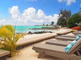 Hotel Photo: Beach Apartment - Trou aux Biches - Ground Floor