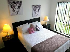 Corlette Retreat、Corletteのホテル