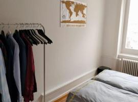 Хотел снимка: Centrally located room w/ comfybed