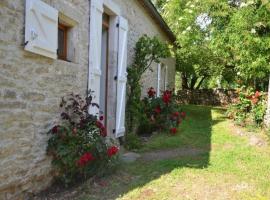 Hotel Photo: House Le petit mas de montvalent