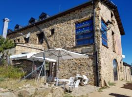 ホテル写真: Convento de Foncebadon