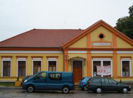 A picture of the hotel: Ubytování U Tajčů