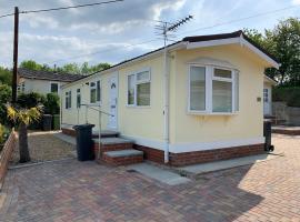 A picture of the hotel: The Lodge No.17 @ Fair Oak