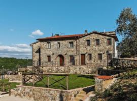 Hotel Photo: Agri-tourism Sasso Regino Quarrata - ITO05470-CYB