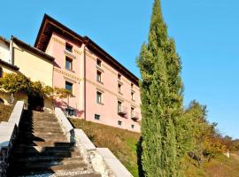 ホテル写真: Apartments in Udine Corno di Rosazzo - IVN031011-AYD
