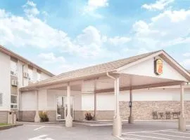 Super 8 by Wyndham Kenora