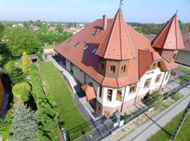 A picture of the hotel: Castrum Vendégház