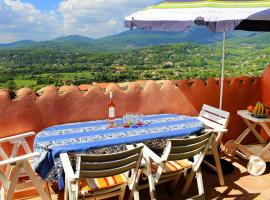 Fotos de Hotel: Terraced house Fayence - CAZ01468-I