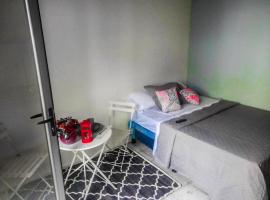 ホテル写真: Apartamento zona uno casa colon