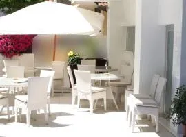 Hotel Loretta