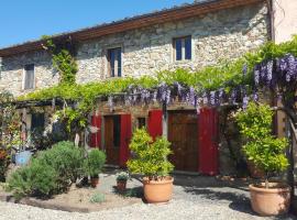 Foto di Hotel: La Corte del Falco