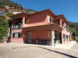 Residencial Ribeiro, hotel v destinaci Geres