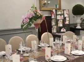 Logis Hôtels Restaurant Les 3 Rois