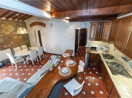 A picture of the hotel: Santa Croce Central Apartment