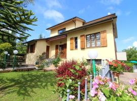 酒店照片: Gragnano Alto Villa Sleeps 8 Pool WiFi