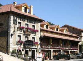 Hosteria Peña Sagra, hotell sihtkohas Ojedo