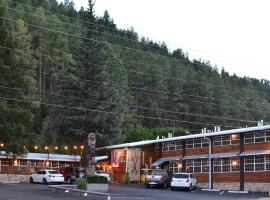 Sitzmark Chalet Inn, hotell sihtkohas Ruidoso