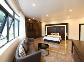 Starlight Boutique Hotel, hotel v mestu Quang Ninh