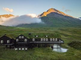 Eleven Deplar Farm, hotel u gradu Knappstaðir