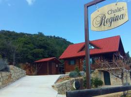 CHALET REGINA – hotel w mieście Paradhísion