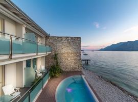 Hotel Vega, ξενοδοχείο στο Μαλτσεζίνε