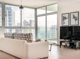 מלון צילום: Enchanting City View Apartment - PH Quartier Del Mar