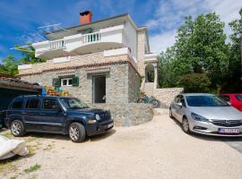 Apartments Zdenka, ξενοδοχείο σε Lopar