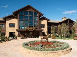 PortAventura Hotel Colorado Creek - Includes unlimited access to PortAventura Park & 1 access to Ferrari Land, hotel in Salou