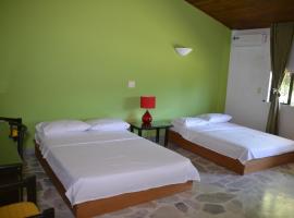 Hotel Albatros, ξενοδοχείο σε Espinal