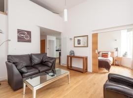 Hotel Foto: The Quartermile Meadows View Residence