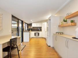 North Central Holiday Home, hôtel à North Mackay