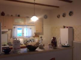 Hotel Photo: petra's vacation home traditional home of Aegina