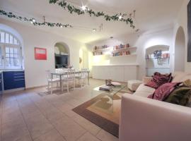 รูปภาพของโรงแรม: Duomo charming apartment