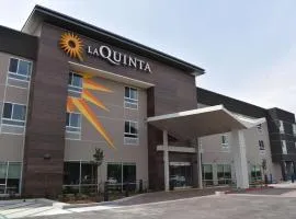 La Quinta Inn & Suites by Wyndham San Bernardino，聖貝納迪諾的飯店