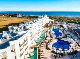 Zahara Beach & Spa by QHotels - Adults Recommended – hotel w mieście Zahara de los Atunes