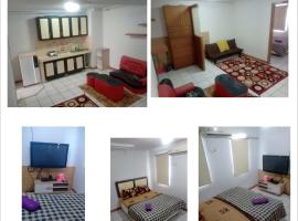 Hotel Photo: Menyewakan apartement golf moderland