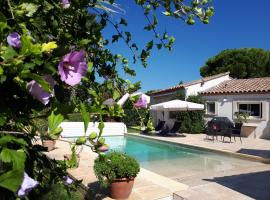 Hotel fotoğraf: Le Clos de l'Olivade