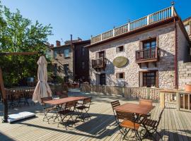 Isparta Historical Mansion Eskiciler Konağı - Cittaslow, ξενοδοχείο στο Egirdir