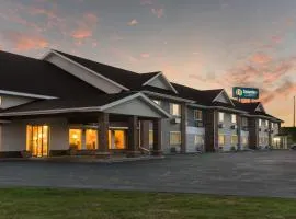 Boarders Inn & Suites by Cobblestone Hotels - Superior/Duluth, hotel in Superior