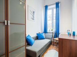 Hotel Photo: Pokój niebieski Tkacka ze wspólną łazienką i kuchnią
