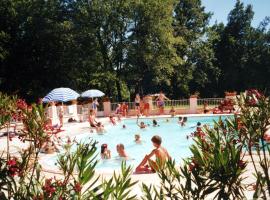 Zdjęcie hotelu: CAMPING LES BONNETS