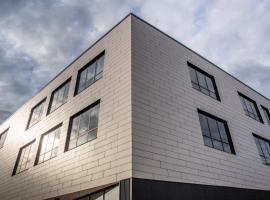 Hew & Draw Hotel, hotel in Corner Brook