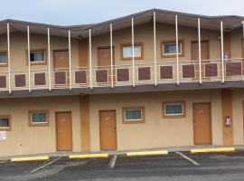 A picture of the hotel: Hallmark Motel