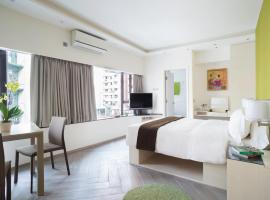 Hotel Foto: Eaton Residences, Village Road