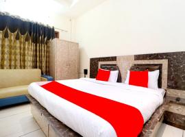 Hotel Photo: OYO 40982 Hotel Satkar